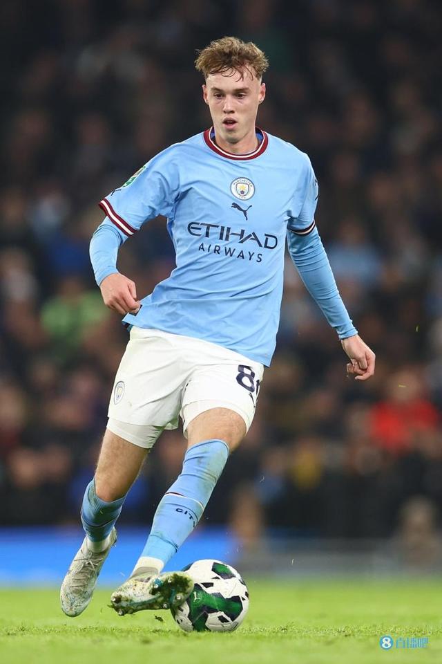 阿里纳斯：湖人总在尝试高难度出手，文森特都无视詹姆斯要球