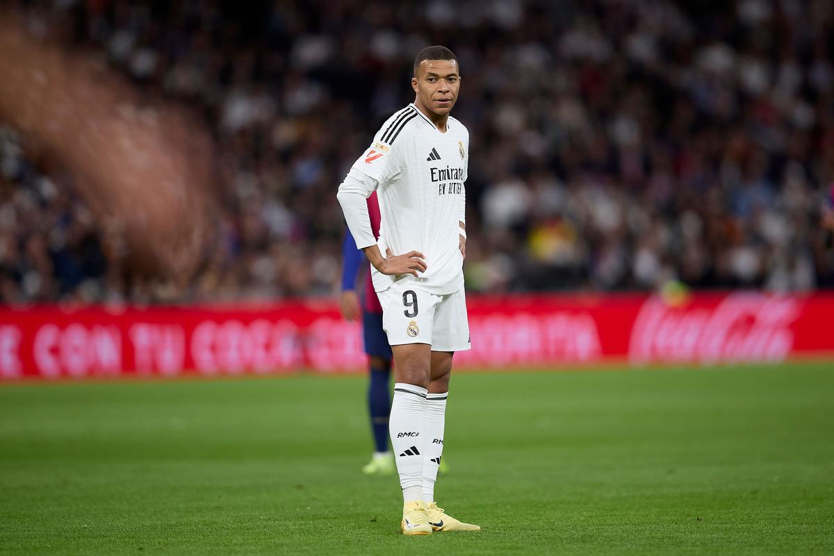 官方：梅州客家后卫田子羿正式加盟辽宁铁人，继续征战中超（官宣：田子羿自梅州客家转会辽宁铁人，继续征战中超）