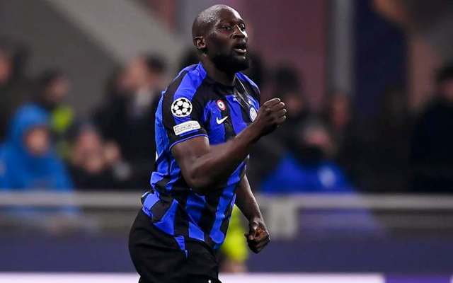 足球曝英超巨星考虑加盟沙特联赛，工资惊人（曝英超巨星或转战沙特联赛，天价薪资引热议）