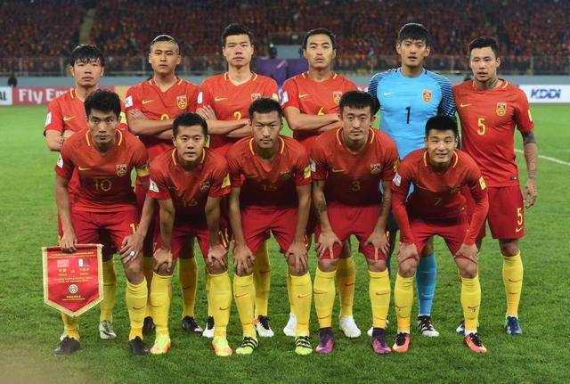 麦克阿瑟FCvs大埔亚冠赛前为香港大埔火灾遇难者...（亚冠前瞻：麦克阿瑟FC对阵大埔，赛前向香港大埔火灾遇难者致哀）