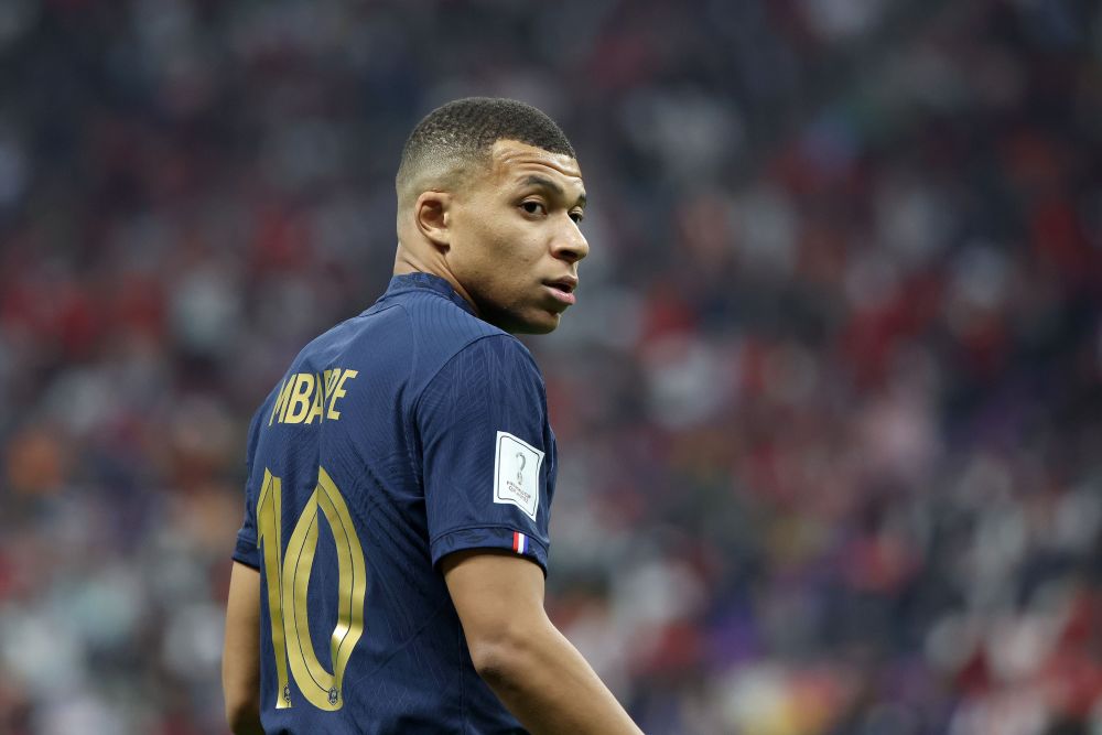 西甲官方：海港代表团访问总部，交流内容包括球员赴西培训（西甲官宣：海港代表团到访总部，议题涵盖球员赴西班牙培训）