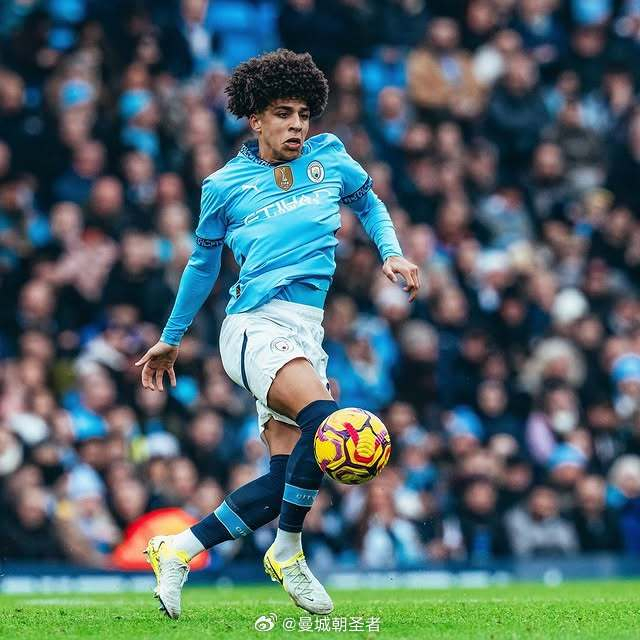 如愿以偿！邵佳一曾说成为国足主帅是最高梦想（邵佳一梦想成真：成为国足主帅曾是他最大心愿）