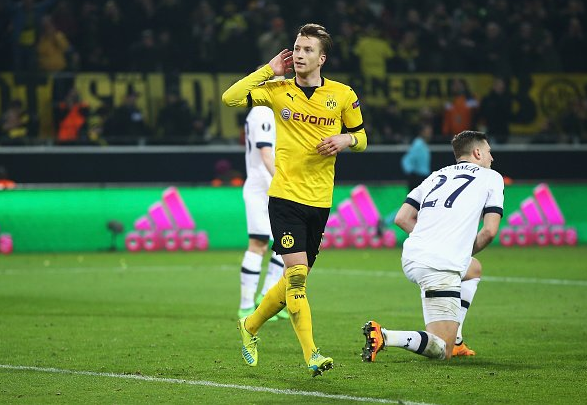 英超球星圣诞温情时刻：十对伴侣的家庭故事（英超球星圣诞暖心瞬间：十对伴侣的温馨日常）