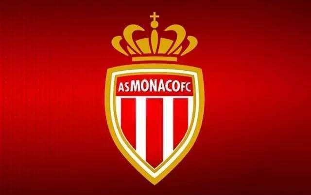 拉普拉塔大学生抗议阿足协新规，背身列队迎接联赛冠军罗萨里奥