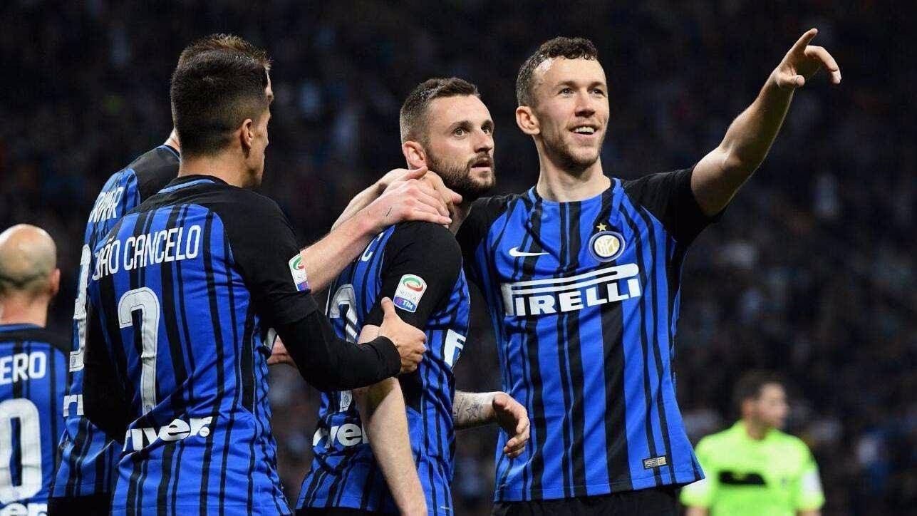 埃芬博格：希望未来乌尔比希成为拜仁一门，目前他是出色替补