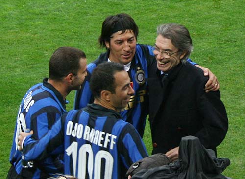 欧冠-萨拉赫破门埃利奥特建功 利物浦2-1里尔（欧冠：萨拉赫破门、埃利奥特进球，利物浦2-1击败里尔）